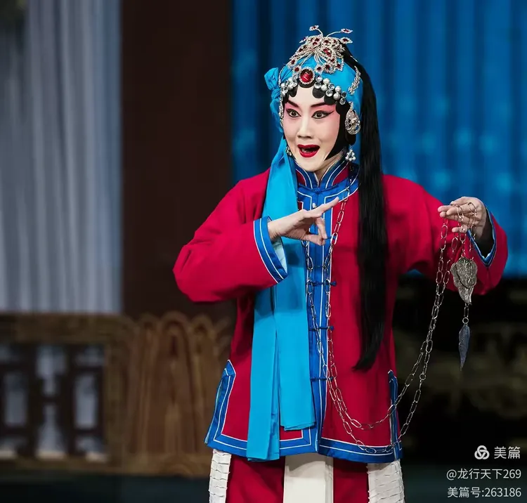 京剧«玉堂春»，配唱李胜素老师苏三起解